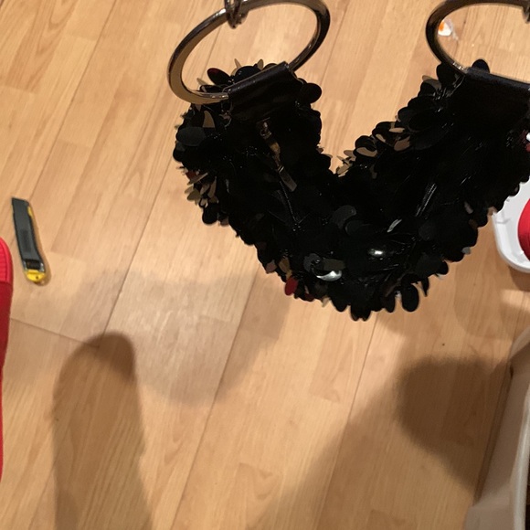 Purses - Picture 5 of 9